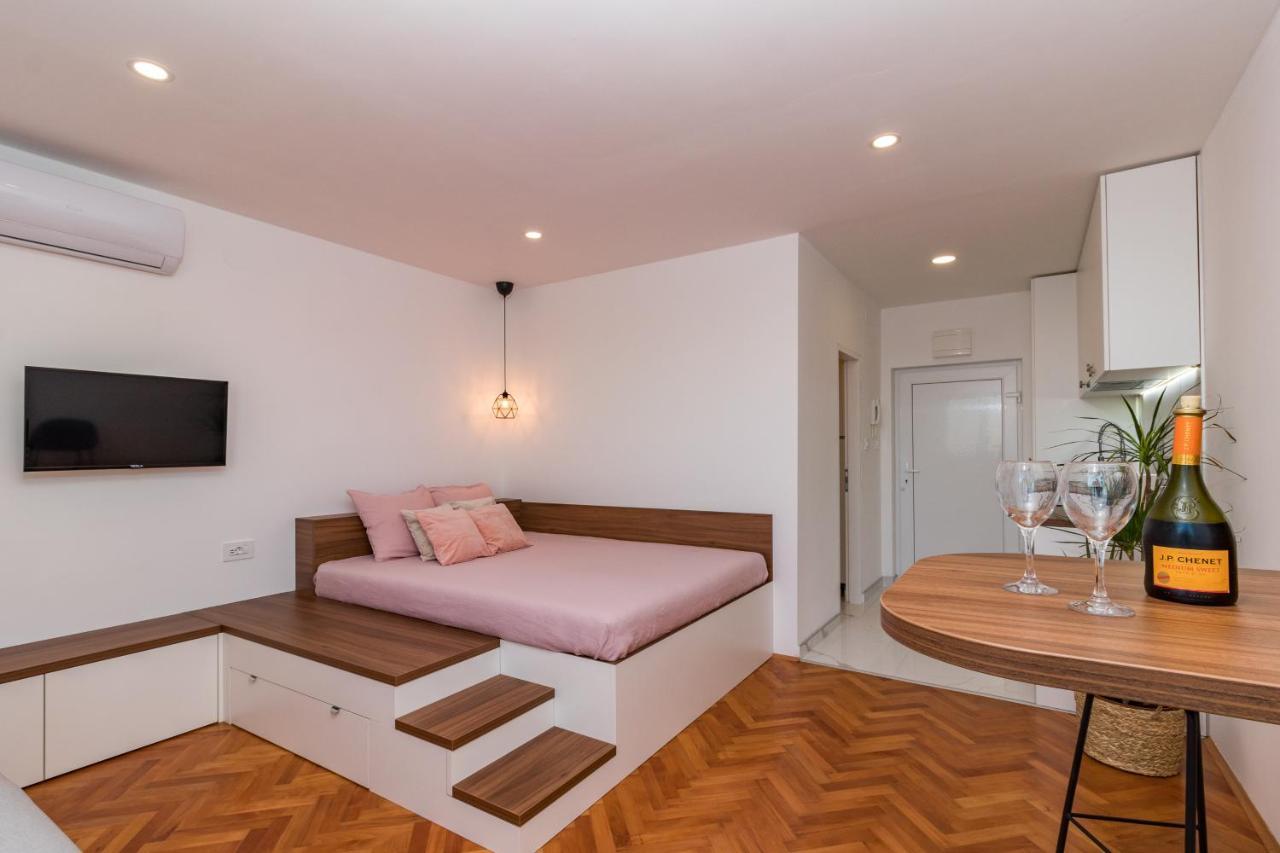 Top Floor Modern Apartment With Incredible Views Pula Zewnętrze zdjęcie